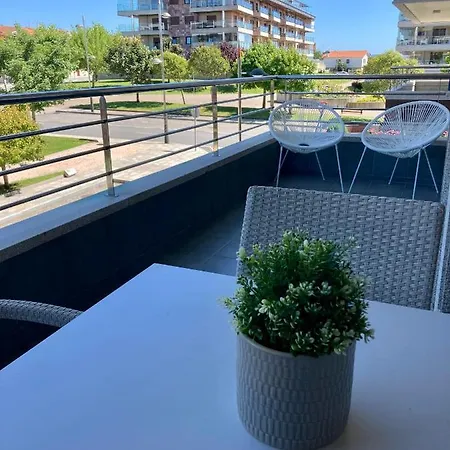 Acogedor Con Terraza En Lejlighed