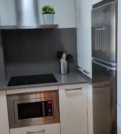 Acogedor Con Terraza En *