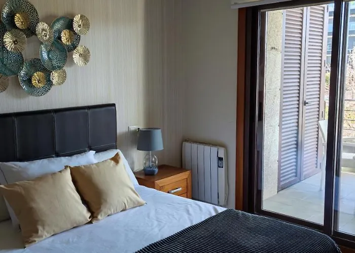 Acogedor Con Terraza En Διαμέρισμα